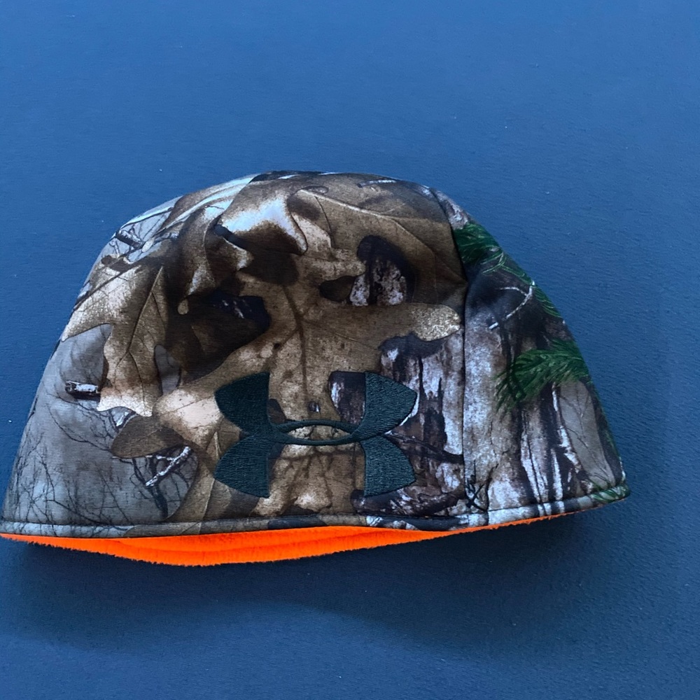 Under Armour Men’s Camo Beanie with Orange Lining